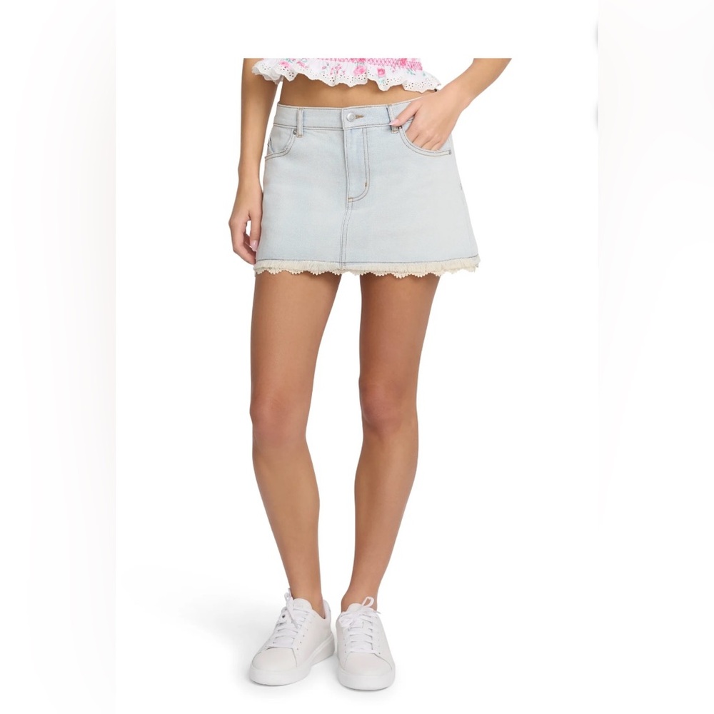 Mills by Millie Bobby Brown Denim Mini Skirt With Lace Trim Light Wash Sz 2 NWT